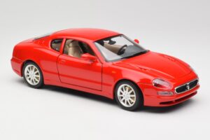 Maserati 3200 GT Czerwony Kolekcja Specjalna Bburago 1:18 30071 Metal — zdjęcie 6 z 8