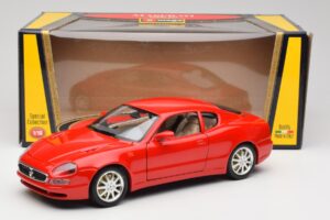 Maserati 3200 GT Czerwony Kolekcja Specjalna Bburago 1:18 30071 Metal — zdjęcie 8 z 8