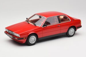 Maserati BiTurbo Coupe Rosso Corsa Minichamps 1:18 107123501 Żywica