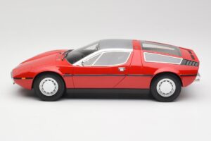 Maserati Bora Czerwony & Srebrny Minichamps 1:18 107123721 Żywica — zdjęcie 3 z 6