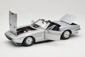 Maserati Ghibli Spyder Srebrny Minichamps 1:18 100122330 Metal — zdjęcie 2 z 7