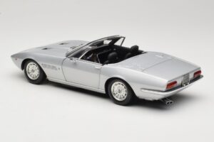 Maserati Ghibli Spyder Srebrny Minichamps 1:18 100122330 Metal — zdjęcie 6 z 7