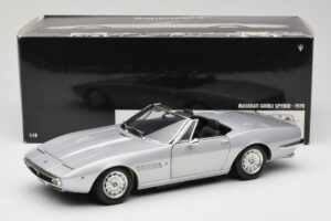 Maserati Ghibli Spyder Srebrny Minichamps 1:18 100122330 Metal — zdjęcie 7 z 7