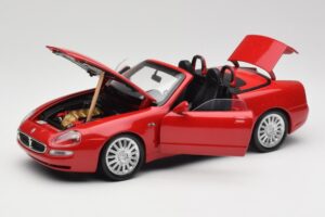 Maserati GT Spyder Czerwony Bburago 1:18 34097 Metal — zdjęcie 2 z 8