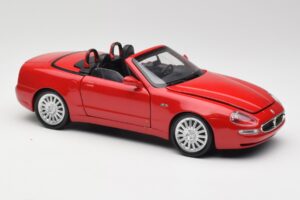 Maserati GT Spyder Czerwony Bburago 1:18 34097 Metal — zdjęcie 6 z 8