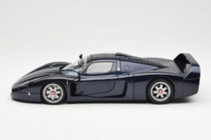 Maserati MC12 Road Car Niebieski Metallic AUTOart 1:18 75802 Metal — zdjęcie 4 z 8