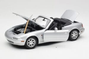 Mazda MX-5 Miata NA Highlight Srebrny Gate 1:18 1015 Metal — zdjęcie 2 z 8