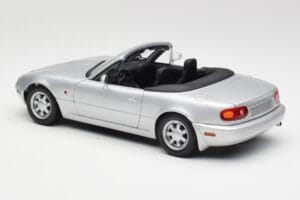 Mazda MX-5 Miata NA Highlight Srebrny Gate 1:18 1015 Metal — zdjęcie 7 z 8