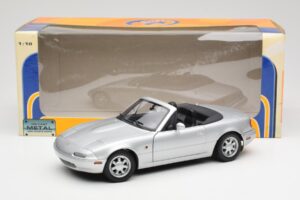 Mazda MX-5 Miata NA Highlight Srebrny Gate 1:18 1015 Metal — zdjęcie 8 z 8