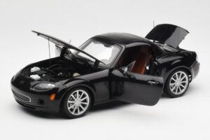 Mazda MX-5 NC Roadster Retractable Hardtop US Spec Czarny AUTOart 1:18 75971 Metal — zdjęcie 4 z 10