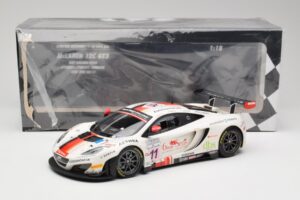 McLaren 12C GT3 #11 Art Grand Prix C. Leclerc / N. Parisy / A. Soucek Spa 24 Hours 2013 Minichamps 1:18 151131311 Metal — zdjęcie 6 z 6