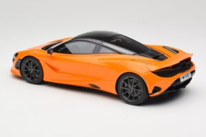 McLaren 750S McLaren Orange TopSpeed 1:18 TS0547 Metal — zdjęcie 5 z 6