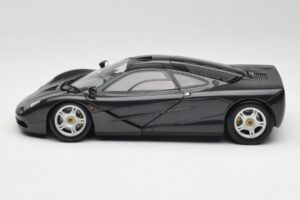 McLaren F1 Carbon Czarny Metaliczny Minichamps 1:18 530133420 Metal — zdjęcie 4 z 8
