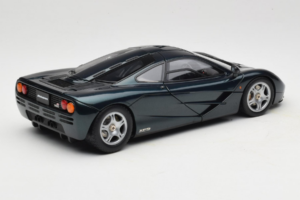 McLaren F1 Zielony LCD 1:18 LCD18014-GR Metal — zdjęcie 3 z 8