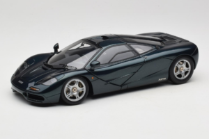 McLaren F1 Zielony LCD 1:18 LCD18014-GR Metal