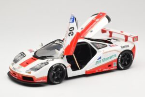 McLaren F1 GTR GT1 #30 West Competition J. Nielsen 1996 UT Models 1:18 39624 Metal — zdjęcie 2 z 8
