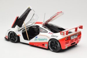 McLaren F1 GTR GT1 #30 West Competition J. Nielsen 1996 UT Models 1:18 39624 Metal — zdjęcie 5 z 8