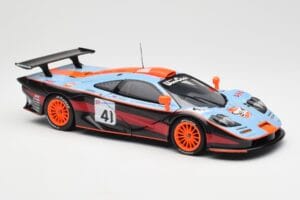 McLaren F1 GTR #41 P-H. Raphanel / C. Gounon / A. Olofsson 24 Hours of Le Mans 1997 UT Models 1:18 39727 Metal — zdjęcie 6 z 8