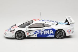 McLaren F1 GTR #9 P. Kox / R. Ravaglia FIA GT Championship 1997 UT Models 1:18 39711 Metal — zdjęcie 4 z 8