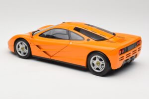 McLaren F1 Pomarańczowy Minichamps 1:18 530133421 Metal — zdjęcie 7 z 8