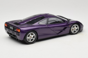 McLaren F1 Fioletowy LCD 1:18 LCD18014-PU Metal — zdjęcie 3 z 8