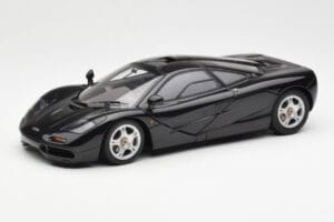 McLaren F1 Road Car Czarny AUTOart 1:18 76002 Metal