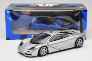 McLaren F1 Srebrny UT Models 1:18 530133180-R1 Metal — zdjęcie 8 z 8