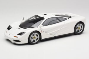 McLaren F1 Biały Minichamps 1:18 530133424 Metal