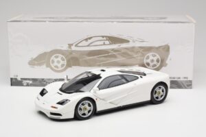 McLaren F1 Biały Minichamps 1:18 530133424 Metal — zdjęcie 8 z 8
