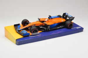 McLaren MCL35M Mercedes #3 D. Ricciardo McLaren F1 Team Bahrain Grand Prix 2021 Minichamps 1:18 533211803 Żywica — zdjęcie 2 z 7