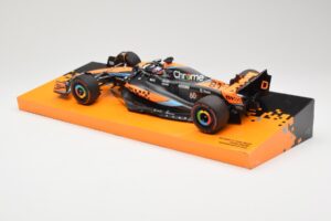 McLaren MCL60 #81 O. Piastri Australian GP 2023 Minichamps 1:18 533231881 Metal — zdjęcie 4 z 5