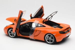 McLaren MP4-12C Pomarańczowy AUTOart 1:18 76006 Metal — zdjęcie 5 z 8