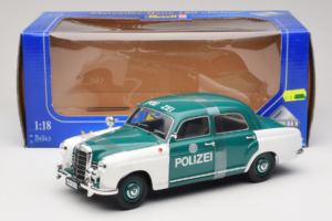 Mercedes 180 Ponton Polizei Revell 1:18 8863 Metal — zdjęcie 6 z 6