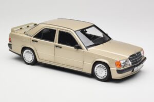 Mercedes 190E W201 2.3-16 Smoke Silver Metallic Norev 1:18 183831 Metal — zdjęcie 6 z 8