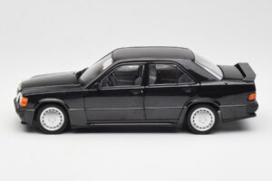 Mercedes 190E 2.3-16 W201 Czarny Edycja Dealerska Norev 1:18 B66040663 Metal — zdjęcie 4 z 8