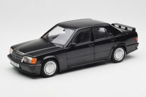 Mercedes 190E 2.3-16 W201 Czarny Edycja Dealerska Norev 1:18 B66040663 Metal