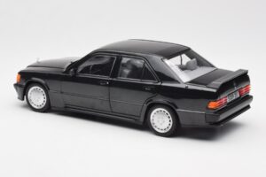 Mercedes 190E 2.3-16 W201 Czarny Edycja Dealerska Norev 1:18 B66040663 Metal — zdjęcie 7 z 8
