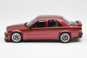 Mercedes 190E 2.5-16 W201 RAUH-Welt Republik Czerwony Otto 1:18 OT1083 Żywica — zdjęcie 3 z 6