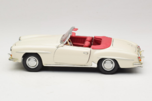 Mercedes 190SL Biały Maisto 1:18 50274 Metal — zdjęcie 4 z 8
