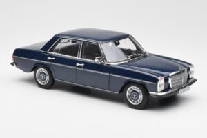 Mercedes 200 W114 Midnight Niebieski Edycja Dealerska Norev 1:18 B66040694 Metal — zdjęcie 6 z 8