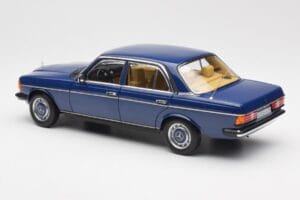 Mercedes 200 W123 Surf Niebieski Norev 1:18 183710 Metal — zdjęcie 7 z 8