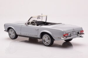 Mercedes 230 SL W113 Pagoda Szary Norev 1:18 183990 Metal — zdjęcie 7 z 8