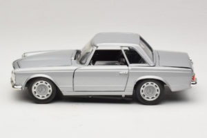 Mercedes 280 SL W113 Berlina Srebrny Techno Giodi 1:18 F14051030 Metal — zdjęcie 4 z 8