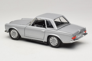 Mercedes 280 SL W113 Berlina Srebrny Techno Giodi 1:18 F14051030 Metal — zdjęcie 7 z 8