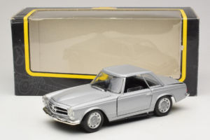 Mercedes 280 SL W113 Berlina Srebrny Techno Giodi 1:18 F14051030 Metal — zdjęcie 8 z 8
