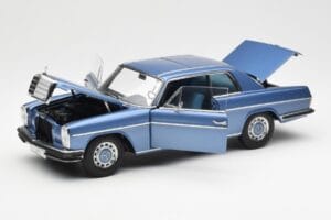 Mercedes 280C/8 W114 Coupe Niebieski Metallic AUTOart 1:18 76187 Metal — zdjęcie 2 z 8