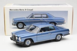 Mercedes 280C/8 W114 Coupe Niebieski Metallic AUTOart 1:18 76187 Metal — zdjęcie 8 z 8