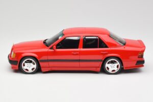 Mercedes 300E W124 6.0 AMG Signal Czerwony Otto 1:18 OT1104 Żywica — zdjęcie 3 z 6