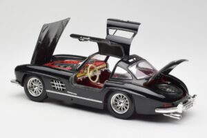 Mercedes 300 SL W198 Czarny Bburago 1:18 35791 Metal — zdjęcie 5 z 8