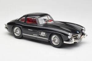 Mercedes 300 SL W198 Czarny Bburago 1:18 35791 Metal — zdjęcie 6 z 8